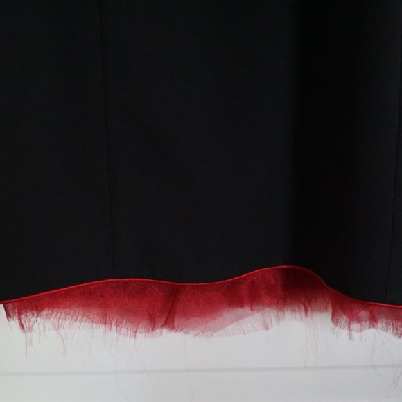 Wiggle Dress w/ Tiny Roses - Black Designer Dress - Catherine Curtis - Size 2 - Picture 13 of 13